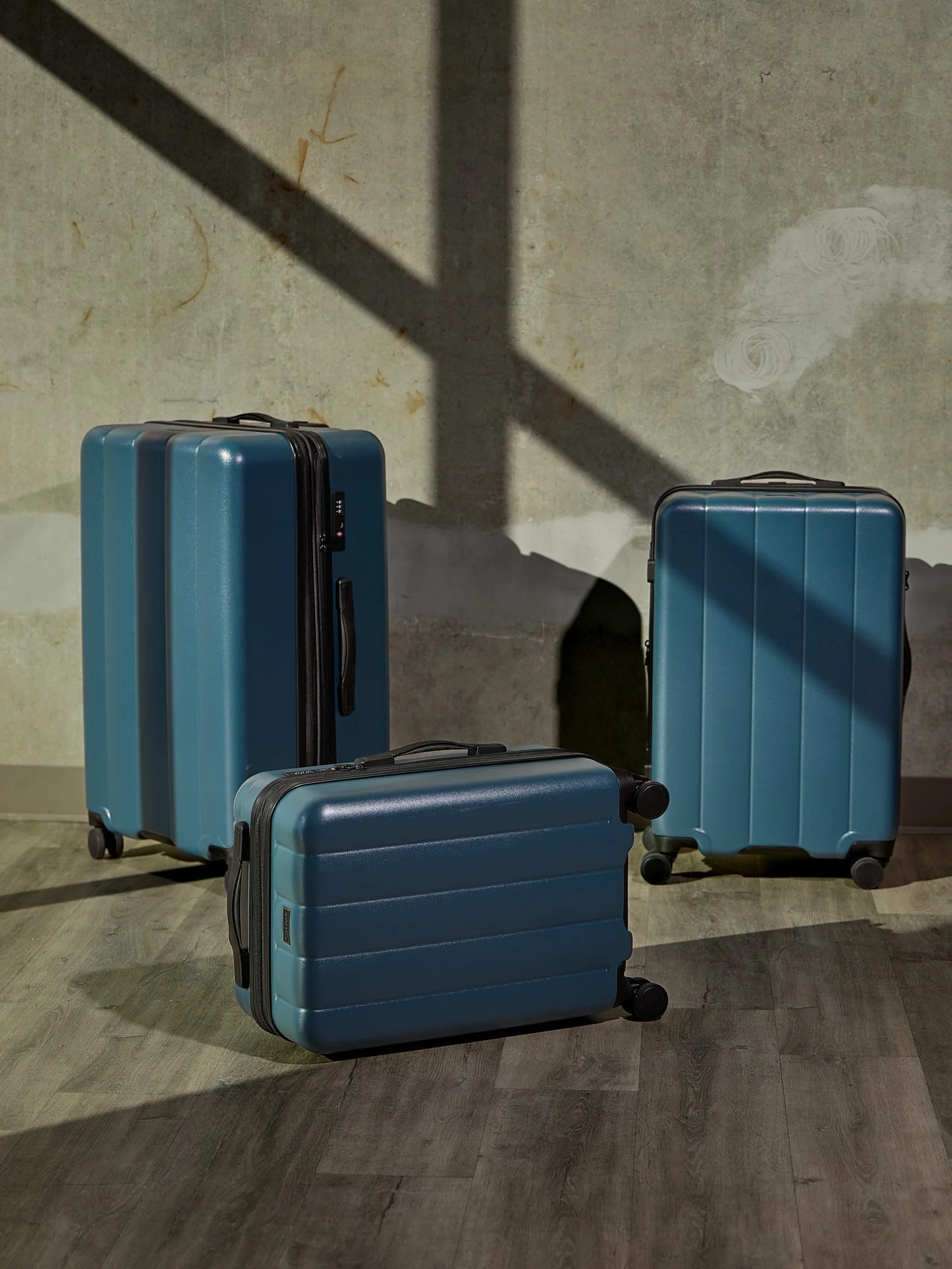 1214-evry-medium-luggage-29.webp Evry Medium Luggage