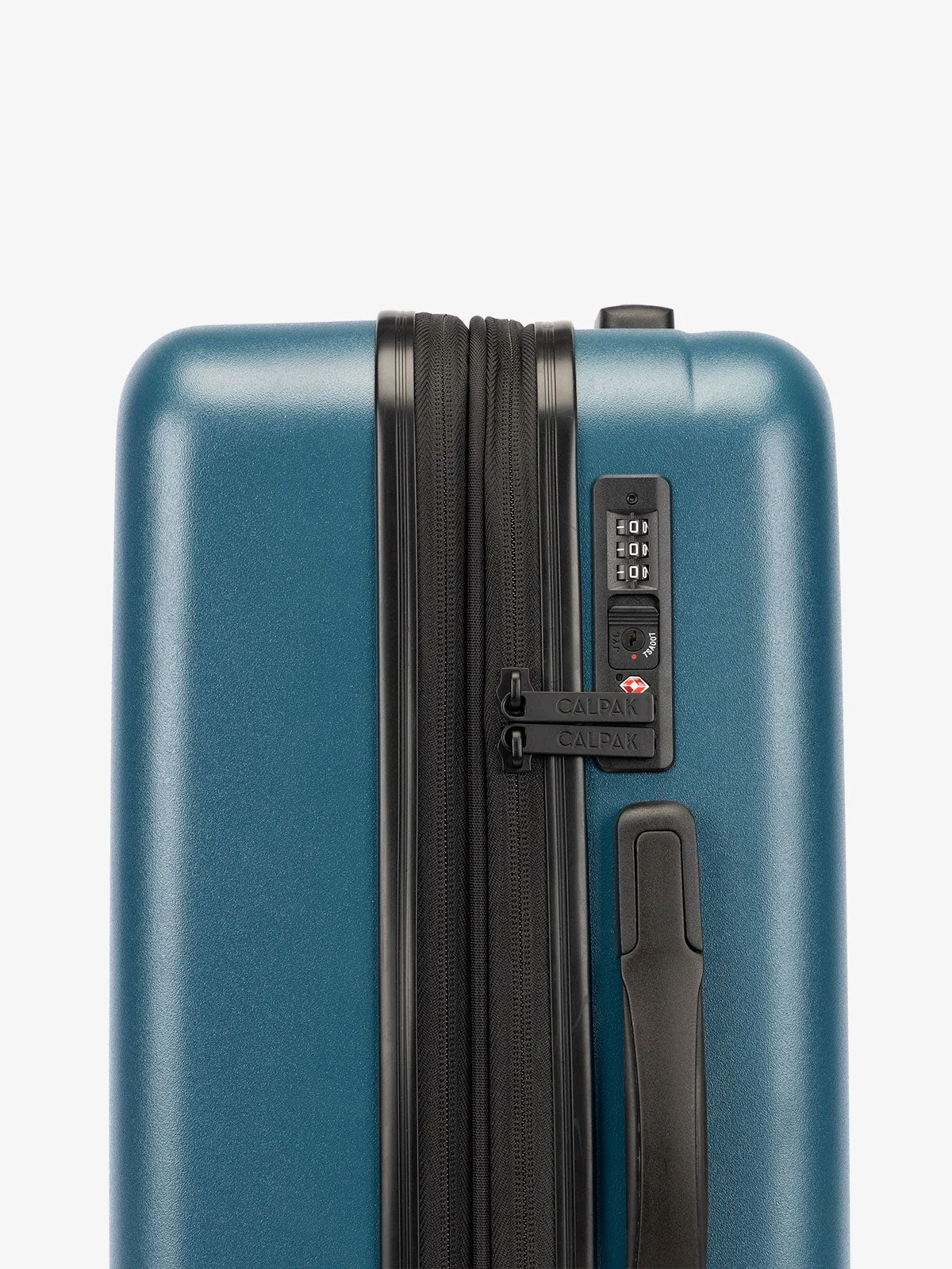 1214-evry-medium-luggage-30.webp Evry Medium Luggage